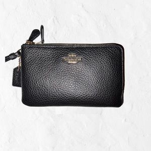 Coach Double Corner Zip Wristlet - Refined Pebble Leather - Black/Gold 6649 NWT